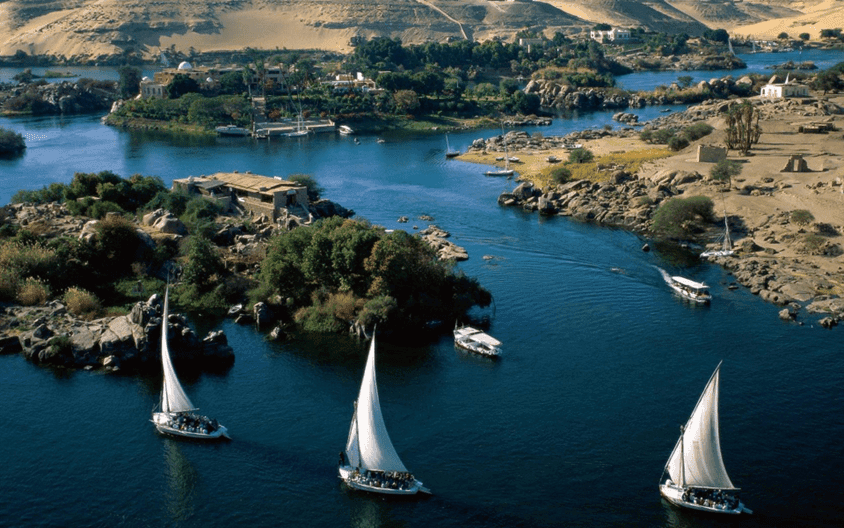 اكتشف روائع مصر: 12 وجهة سياحية لا تُنسى 27 image 4