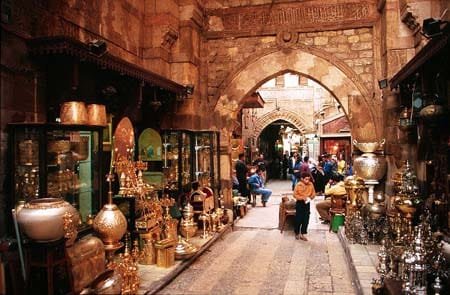 أفضل 10 معالم سياحية في القاهرة: دليلك لأفضل التجارب 31 خان الخليلي القاهرة
