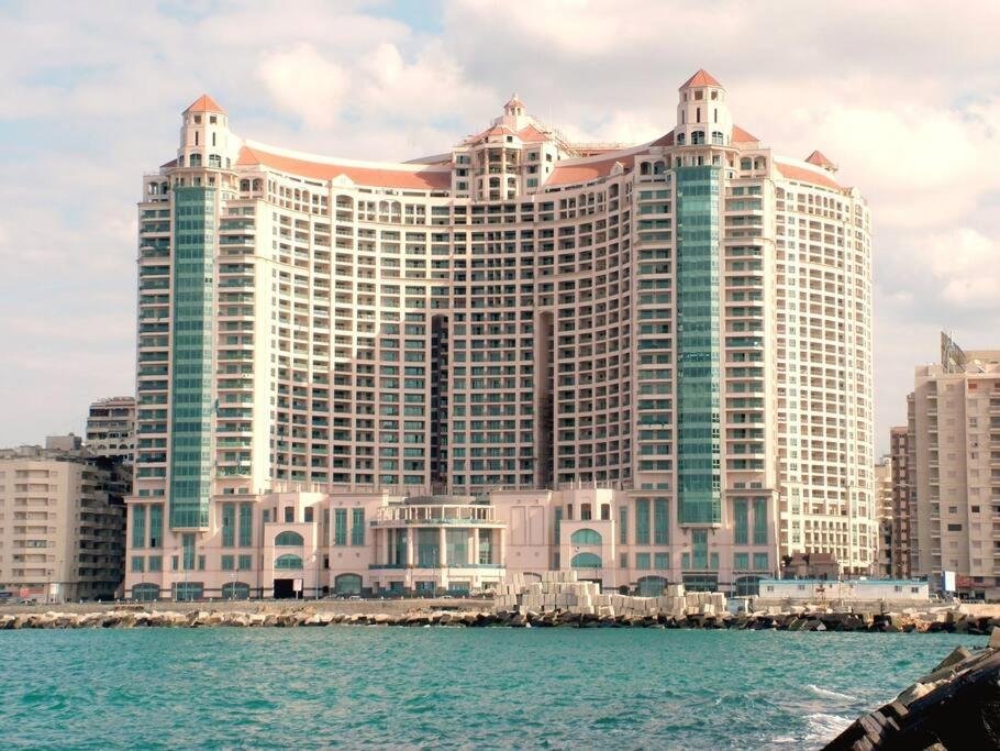 أجمل وأهم 10 أماكن سياحية في الإسكندرية: استكشاف لعروس البحر المتوسط 34 سان ستيفانو