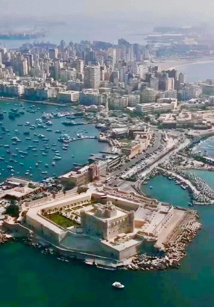 أجمل وأهم 10 أماكن سياحية في الإسكندرية: استكشاف لعروس البحر المتوسط 27 2. قلعة قايتباي